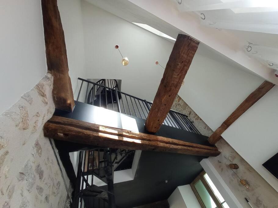 Holiday home Maison Suspendue Avec Jacuzzi Privatif