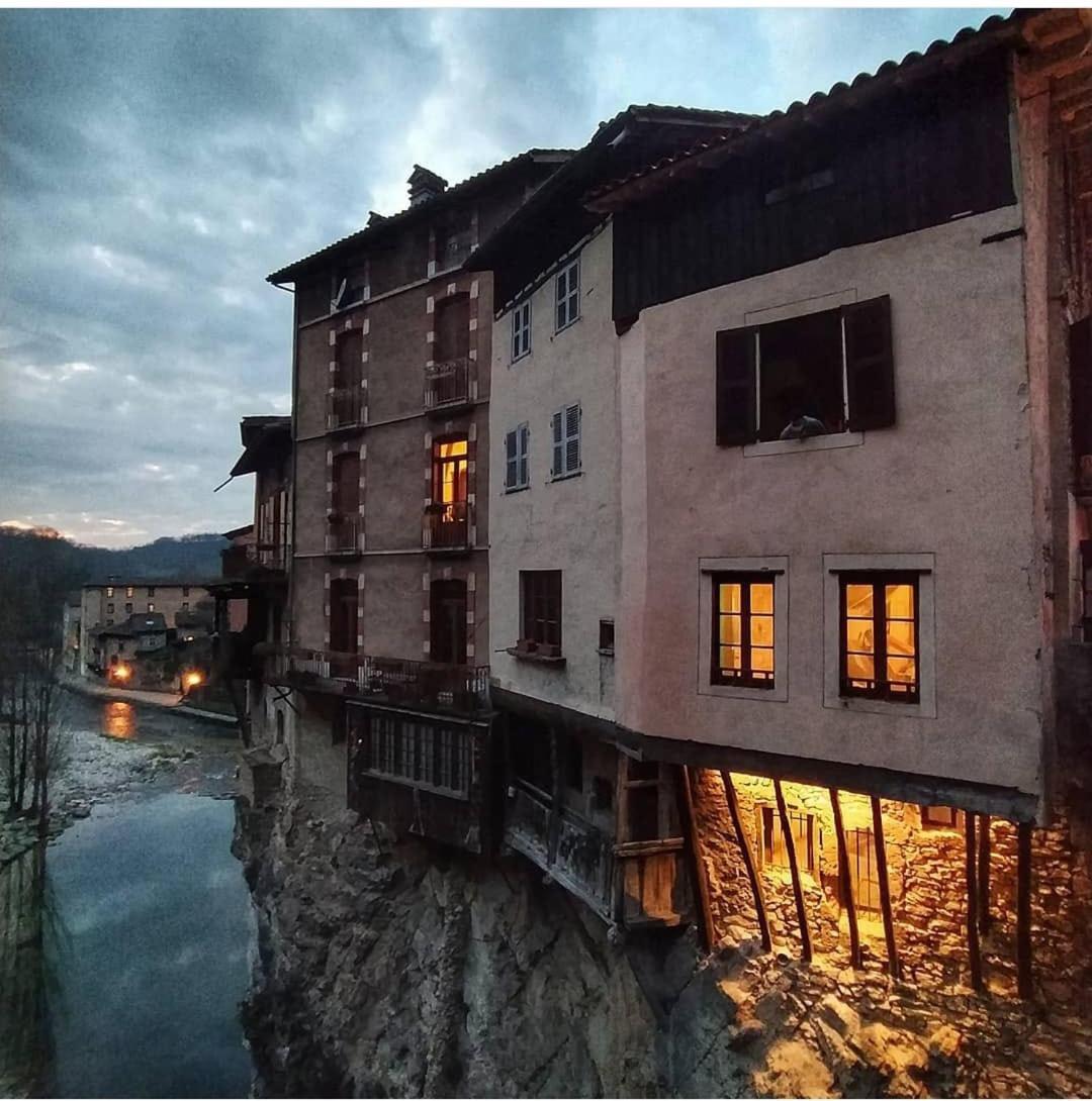 Maison Suspendue Avec Jacuzzi Privatif * Pont-en-Royans